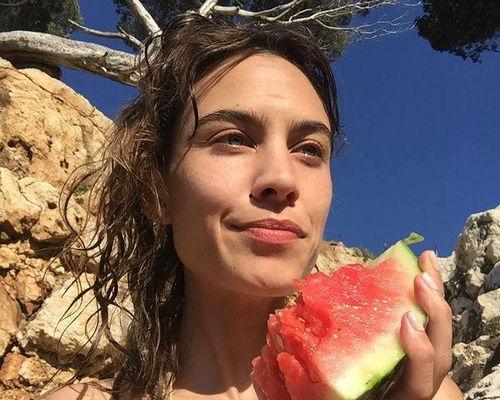 花瓶吃瓜娱乐圈,吃瓜娱乐圈背后的风云变幻