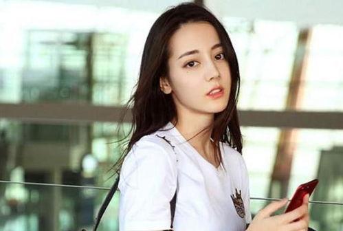 吃瓜娱乐热巴杨洋,演绎甜蜜互动