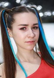 有胸没脸的生活照